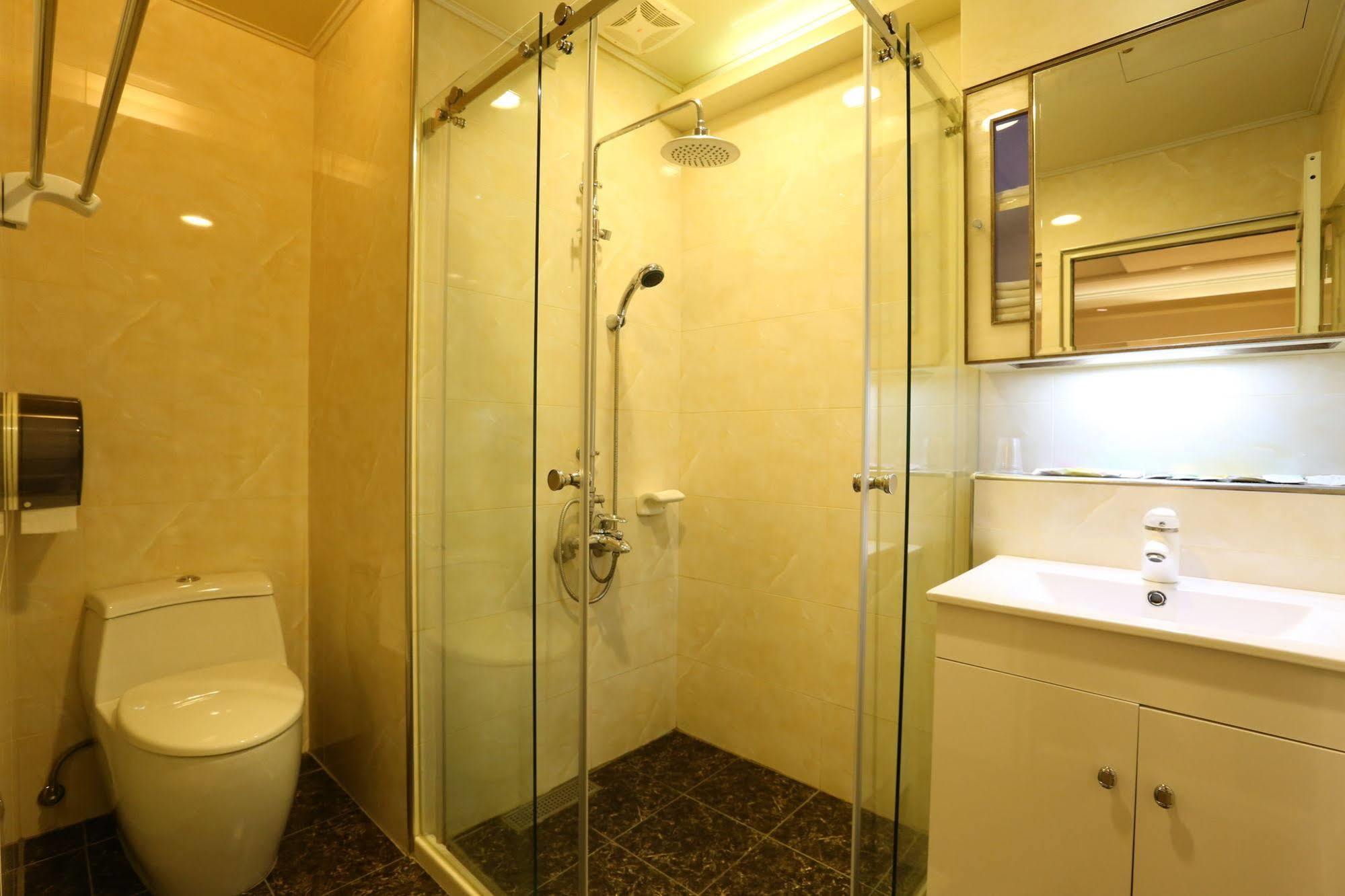 Kai Fu Hotel Taoyuan Exterior photo
